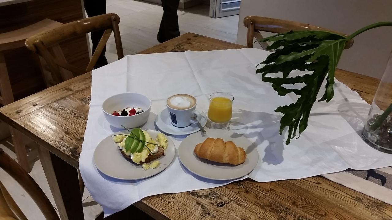 Amberhall Guesthouse Йоганнесбурґ Екстер'єр фото