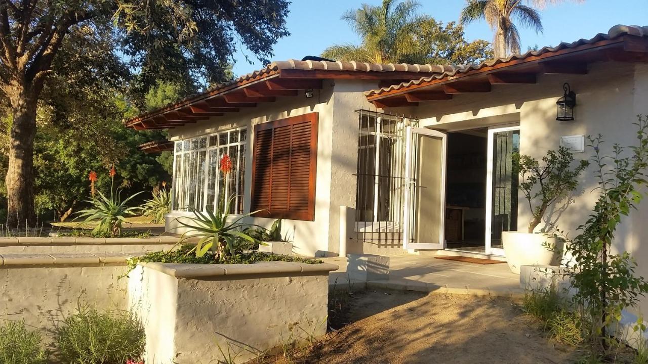 Amberhall Guesthouse Йоганнесбурґ Екстер'єр фото